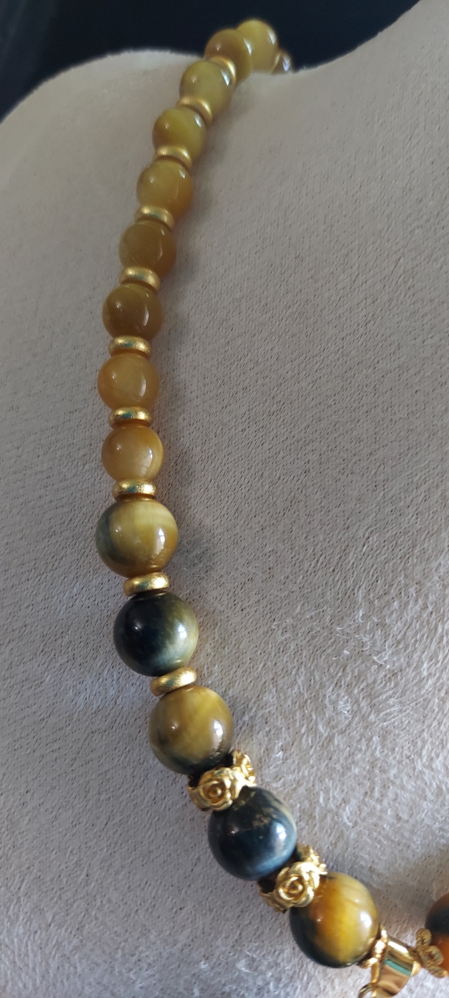 Golden Tigers Eye, Dream Tigers Eye Pendant Necklace, Gift for Her, Gift for Women, Beaded Necklace, Genuine Crystal Gemstones